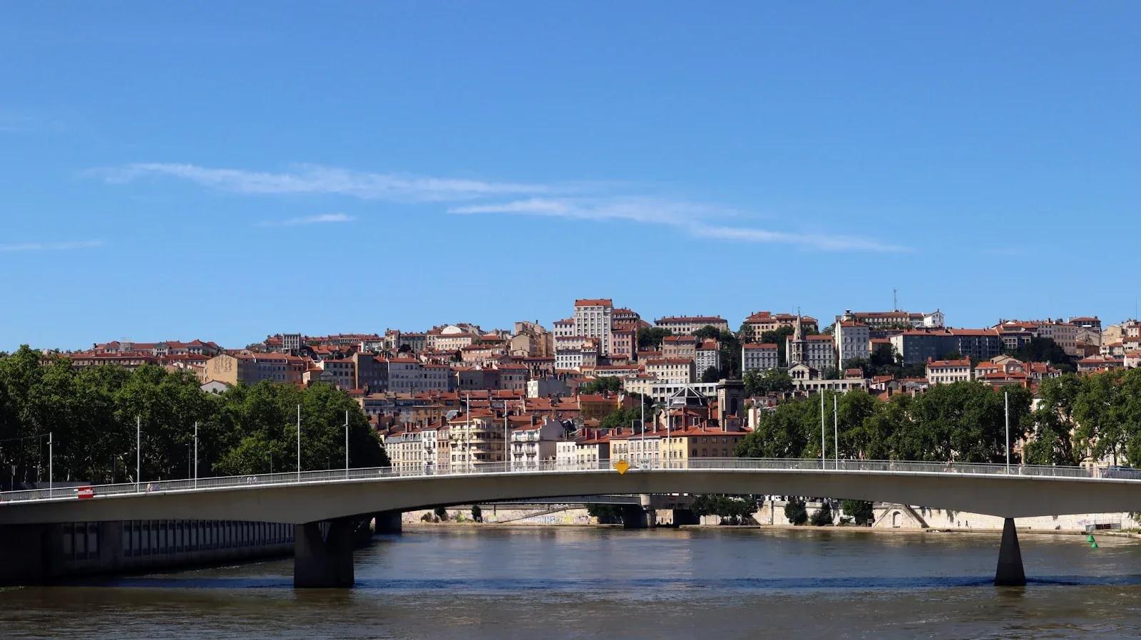 Municipales 2026 Lyon : résultats, enjeux et décryptage arrondissement par arrondissement