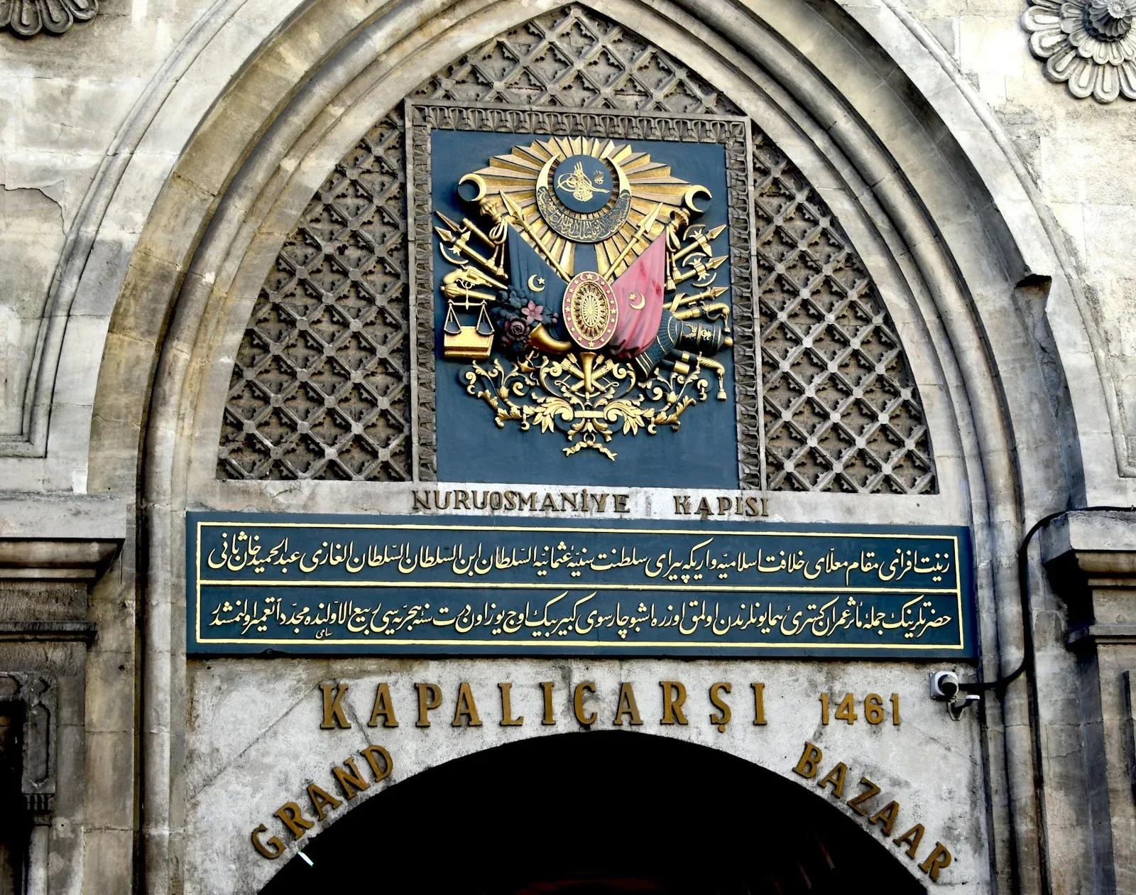 Kash Patel attaque The Atlantic : la plainte du patron du FBI qui alarme la presse