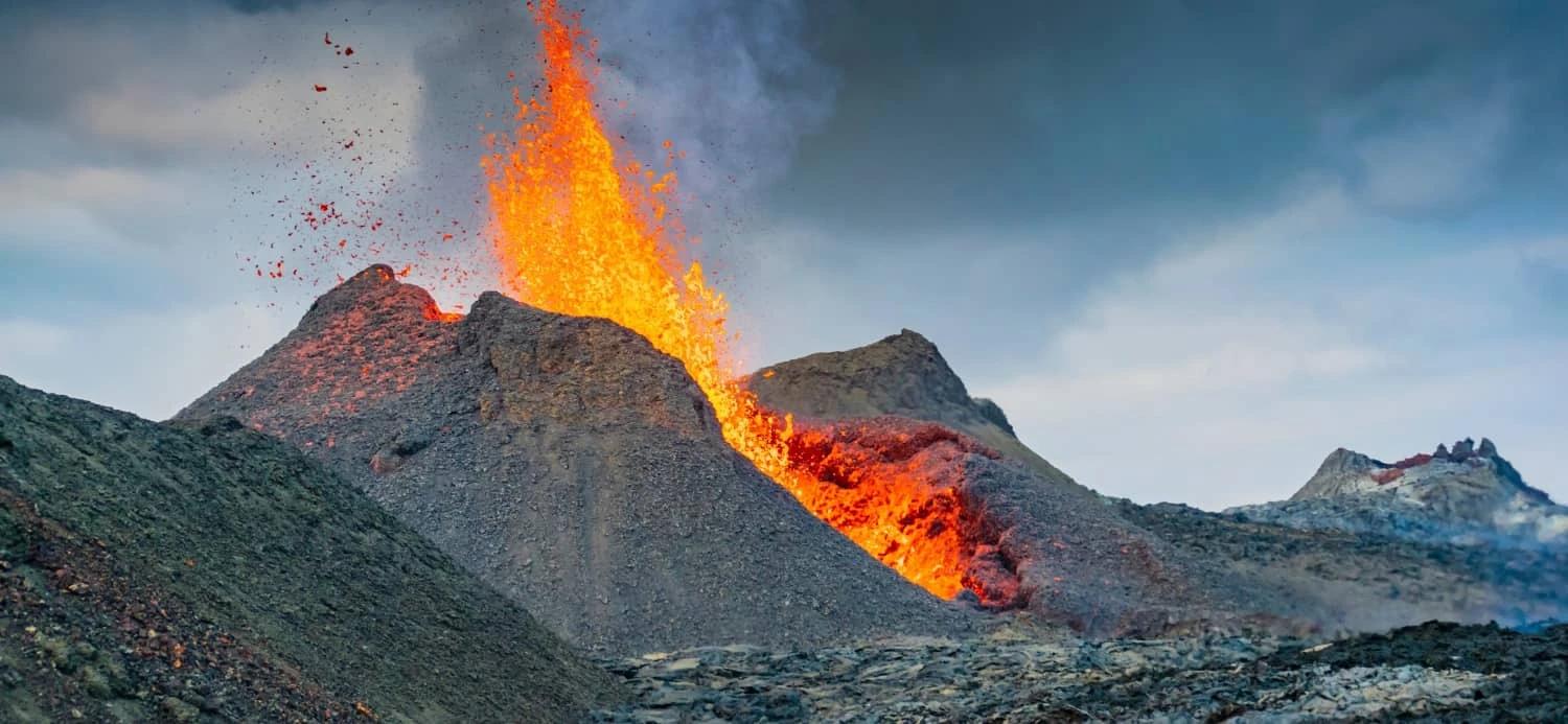 Illustration: Une nouvelle éruption volcanique menace le Blue Lagoon et la région de Reykjavik