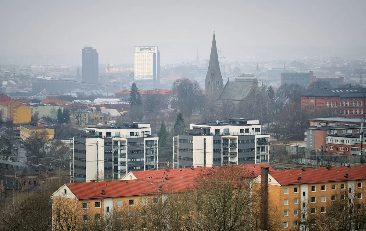 Explosion devant l'ambassade des États-Unis à Oslo : D'Utøya 2011 à Oslo 2026 : la Norvège face au retour de la menace su...