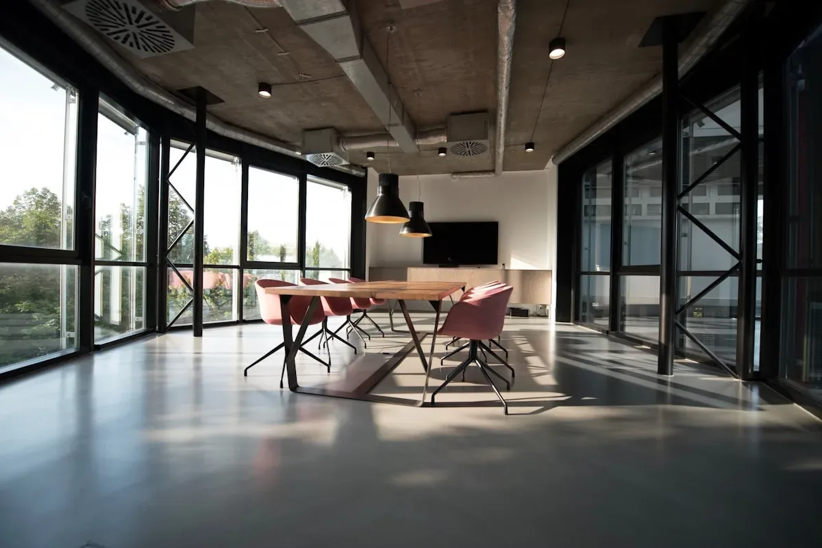 Toutes les filières sont impactées : Comment les entreprises françaises organisent-elles la requalification en interne ?