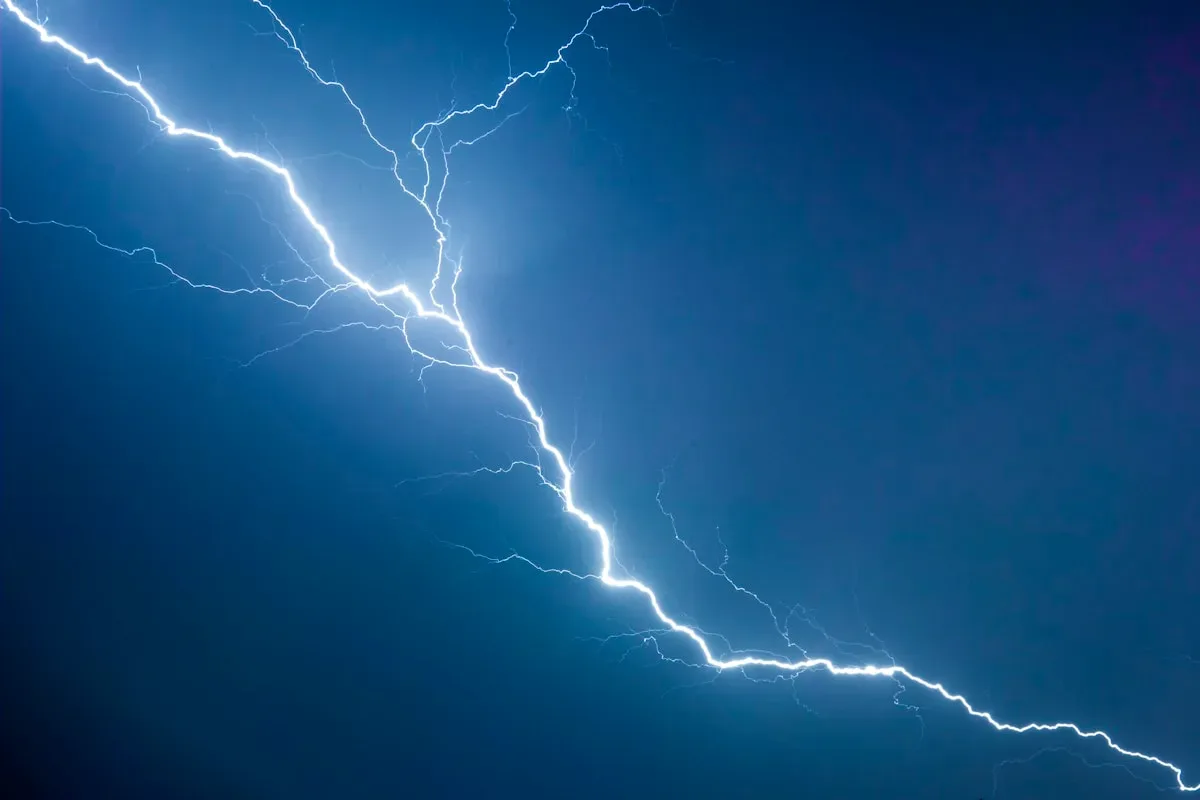 VIDEOS. Orages violents : Quelles applications alertent d'un orage violent en temps réel ?