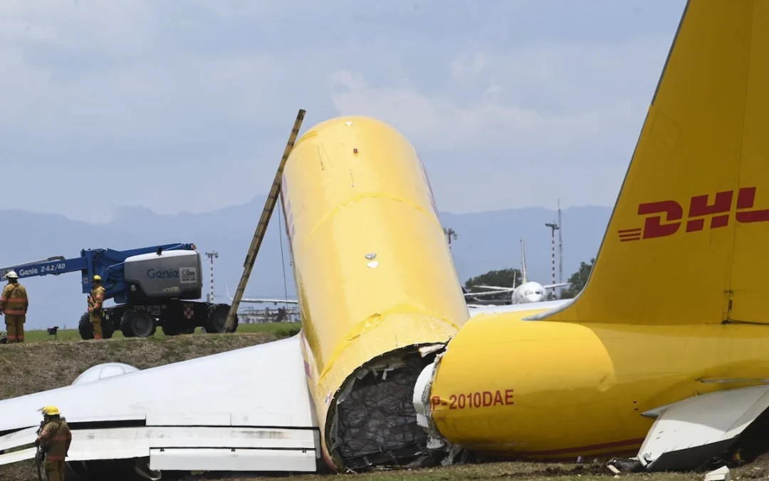 Un avion cargo DHL s’écrase à l’aéroport de Libreville