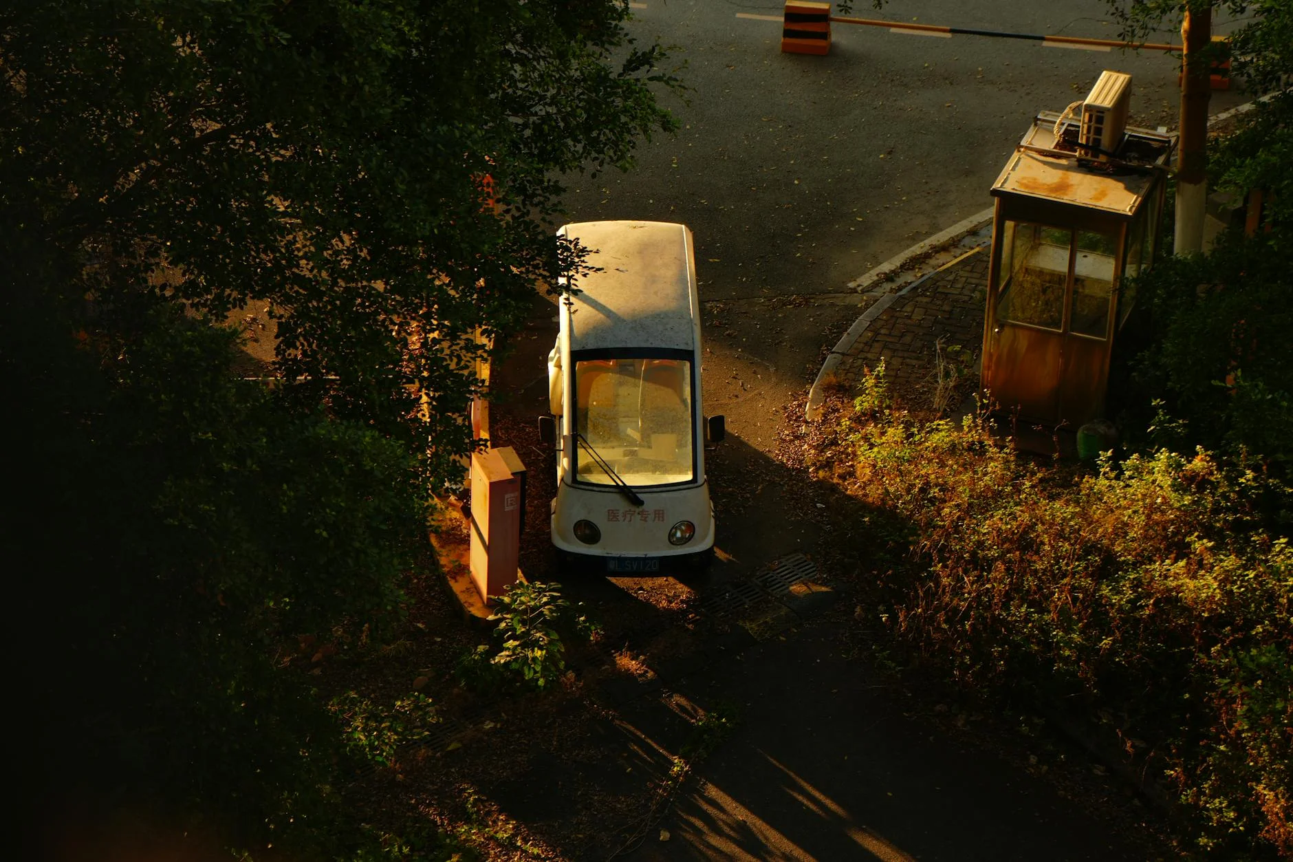 Gendarmes mobilisés lors de la free party illégale près du Mans