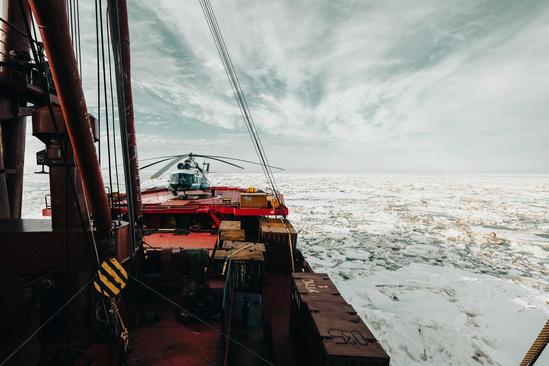 Brise-glace russe en Arctique, flotte puissante